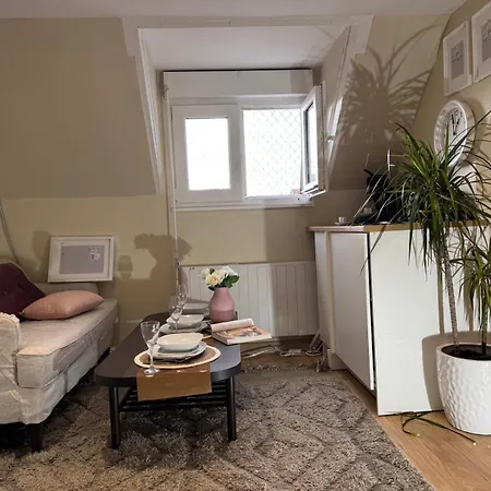 Maison De * إلكيرك كرافونستاد